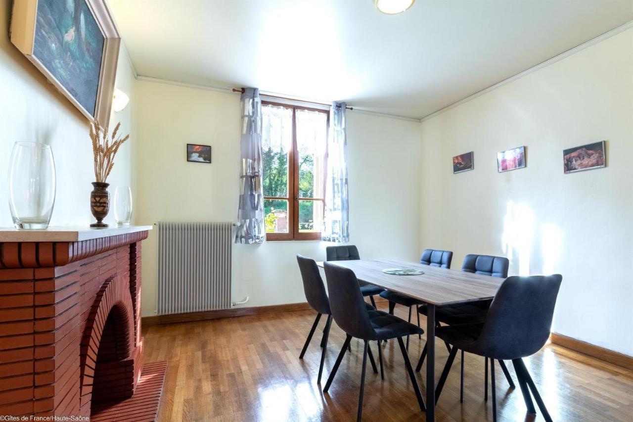 Les Hirondelles Villa Pesmes Ngoại thất bức ảnh