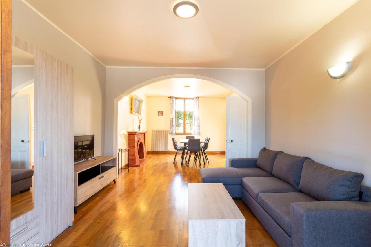 Les Hirondelles Villa Pesmes Ngoại thất bức ảnh